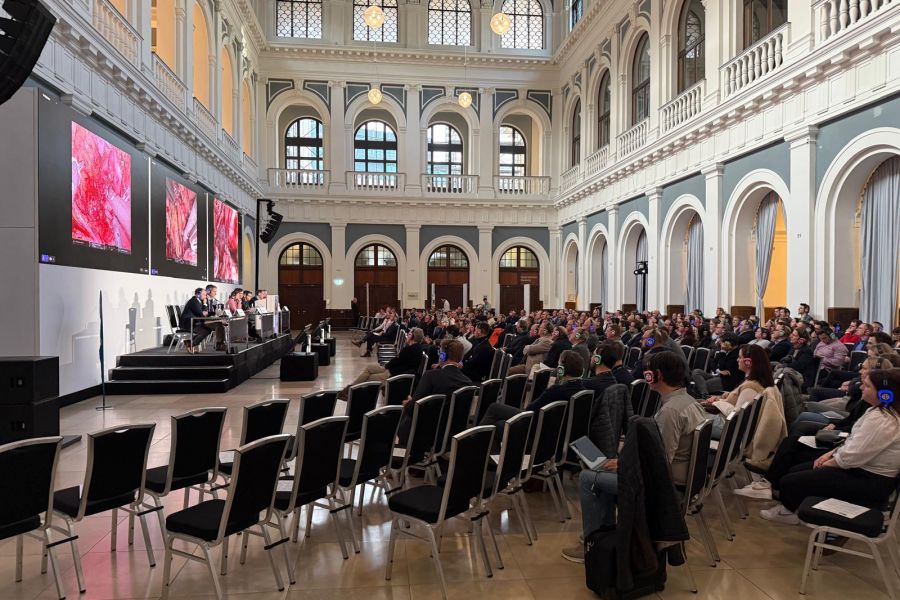 Drus-Symposium in Hamburg mit Live-OP durch Dr. Christian Wagner